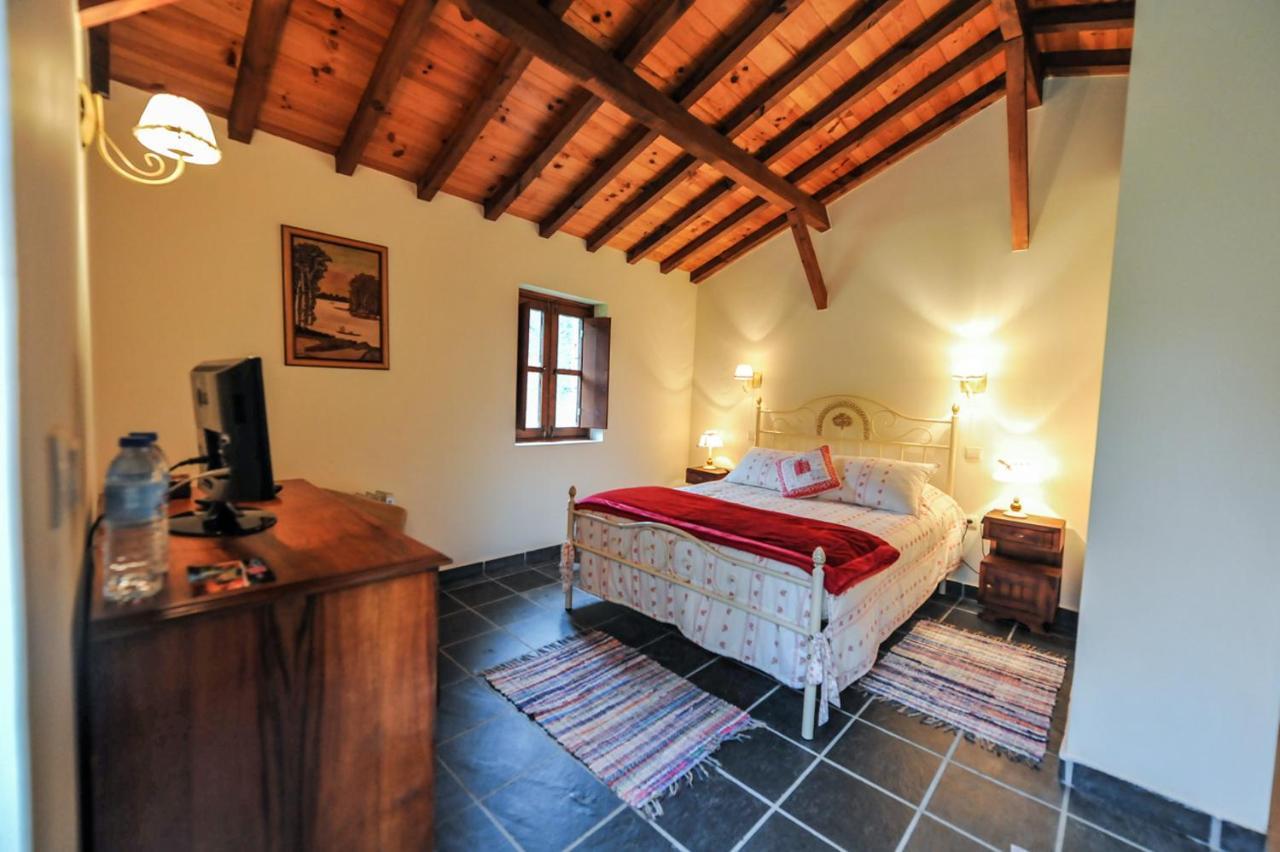 Quinta Da Rabacosa - Turismo Rural Castro Daire Buitenkant foto